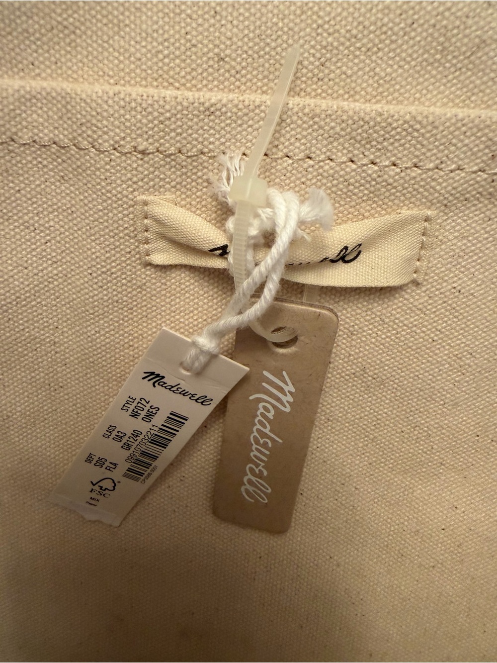Madewell The Transport Tote: Straw Edition - Picture 6 of 8